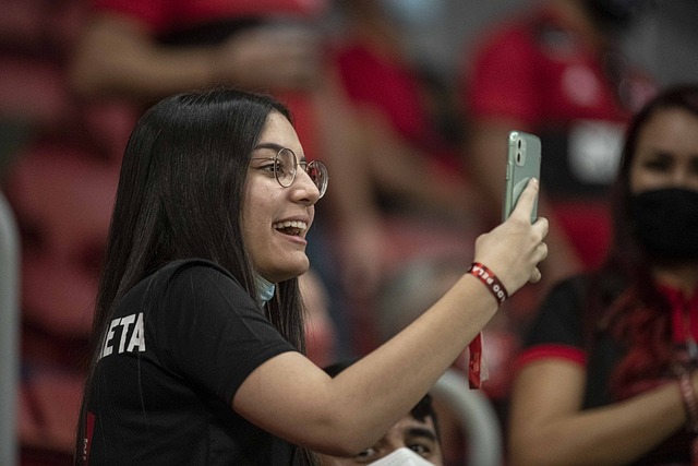 对火箭的看 对火箭的看